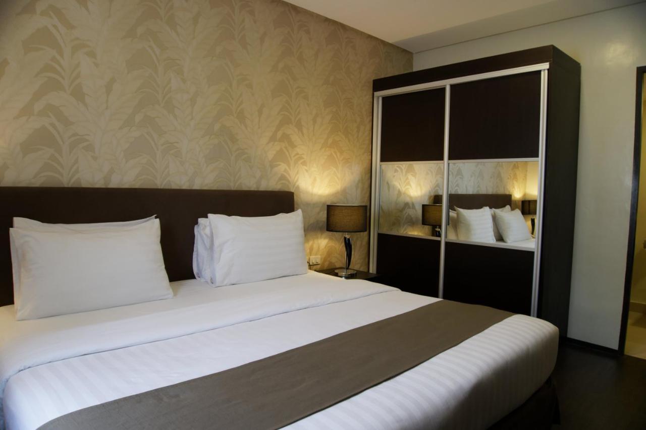 Gt Hotel Iloilo Kültér fotó