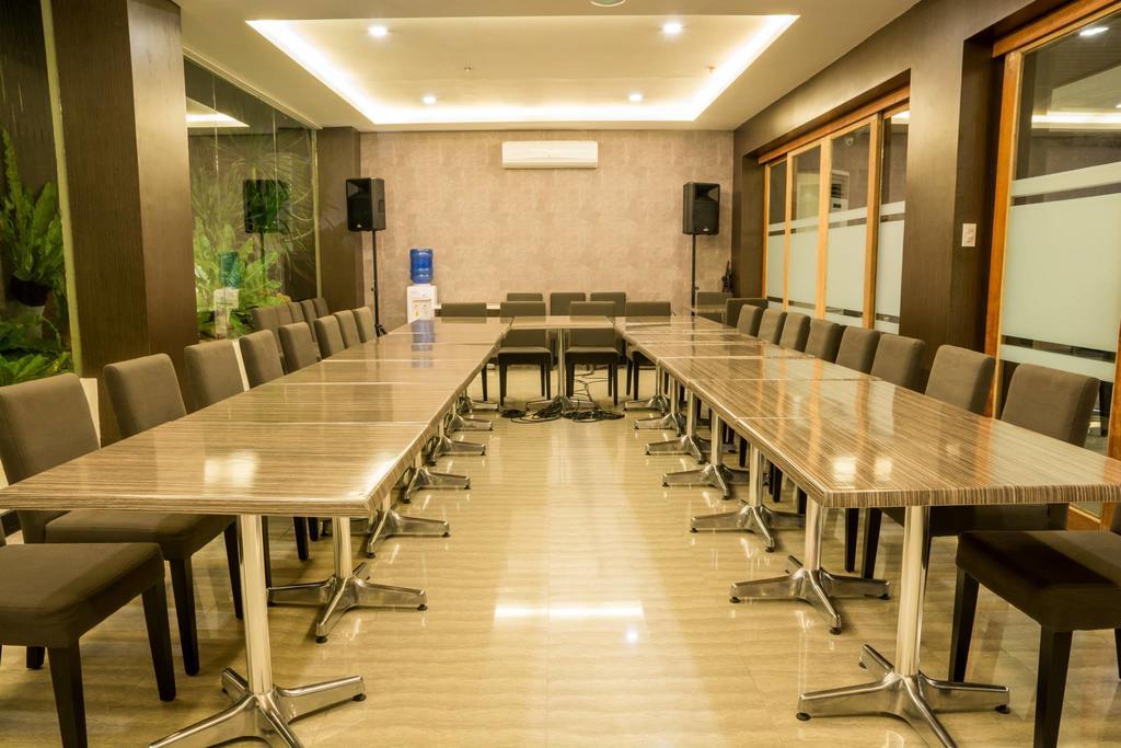 Gt Hotel Iloilo Kültér fotó