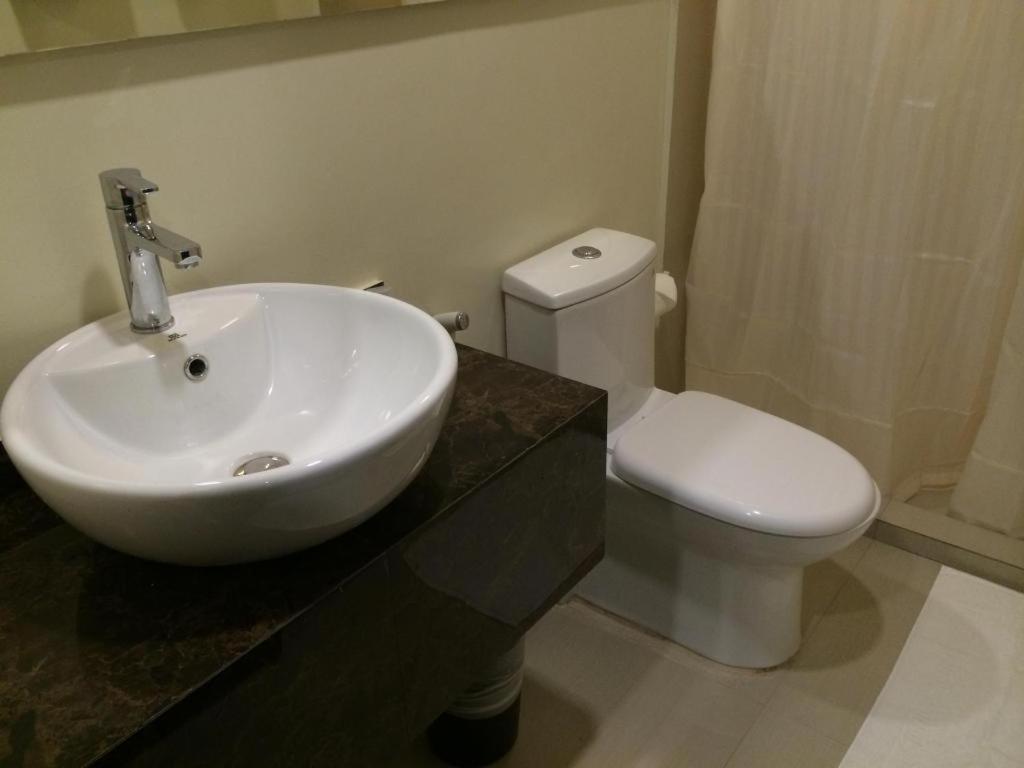 Gt Hotel Iloilo Kültér fotó
